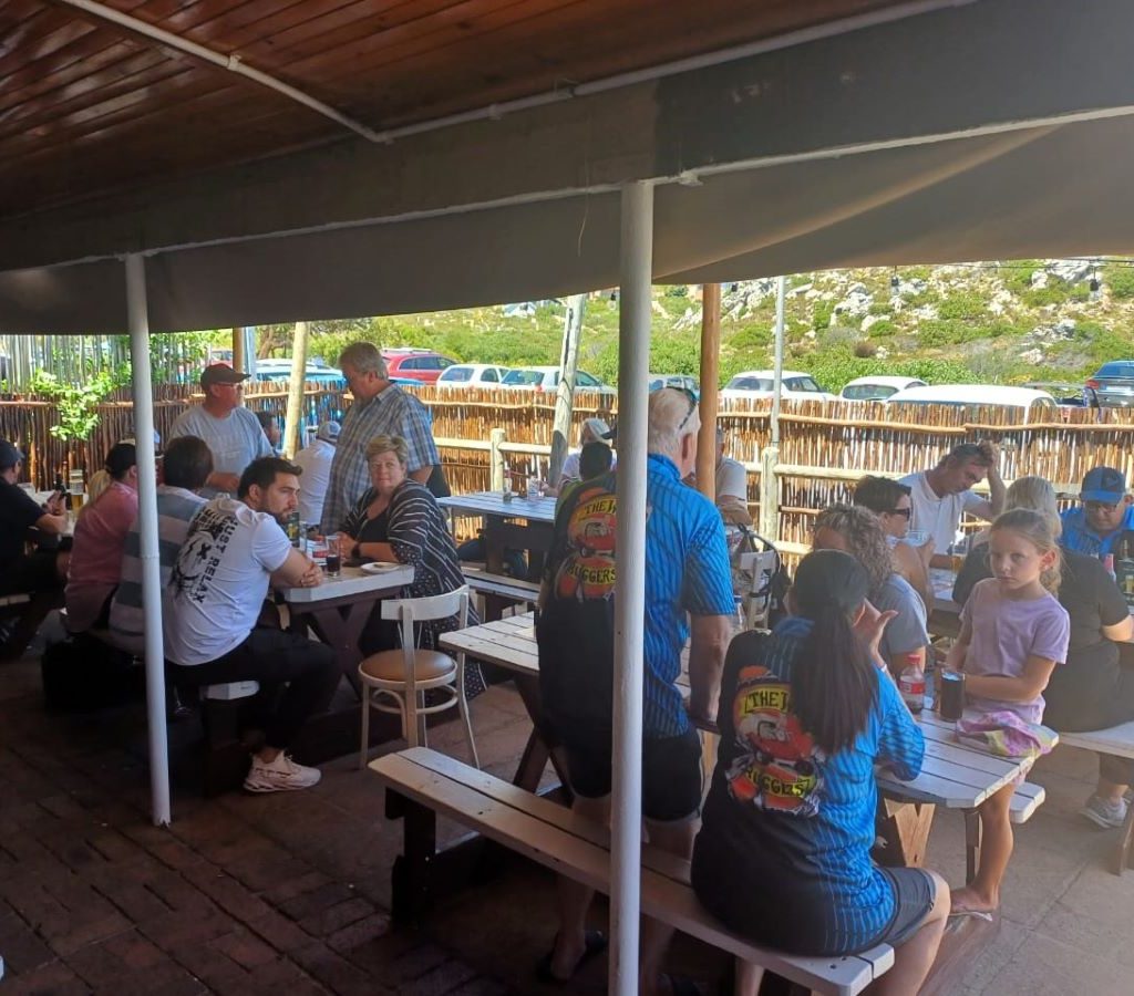 Lunchtime in Rooiels