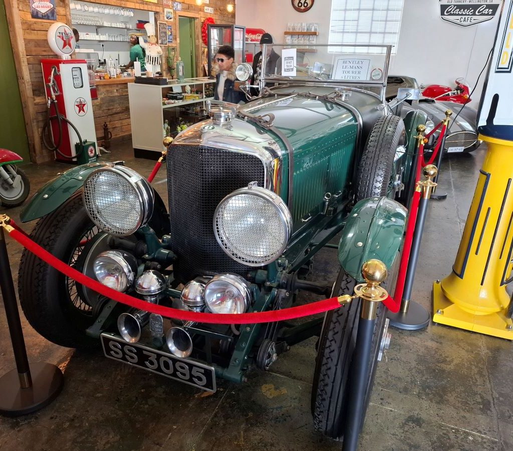 Wild Buggers Beach Buggy Club visiting the Ford Model T Museum in Wellington.