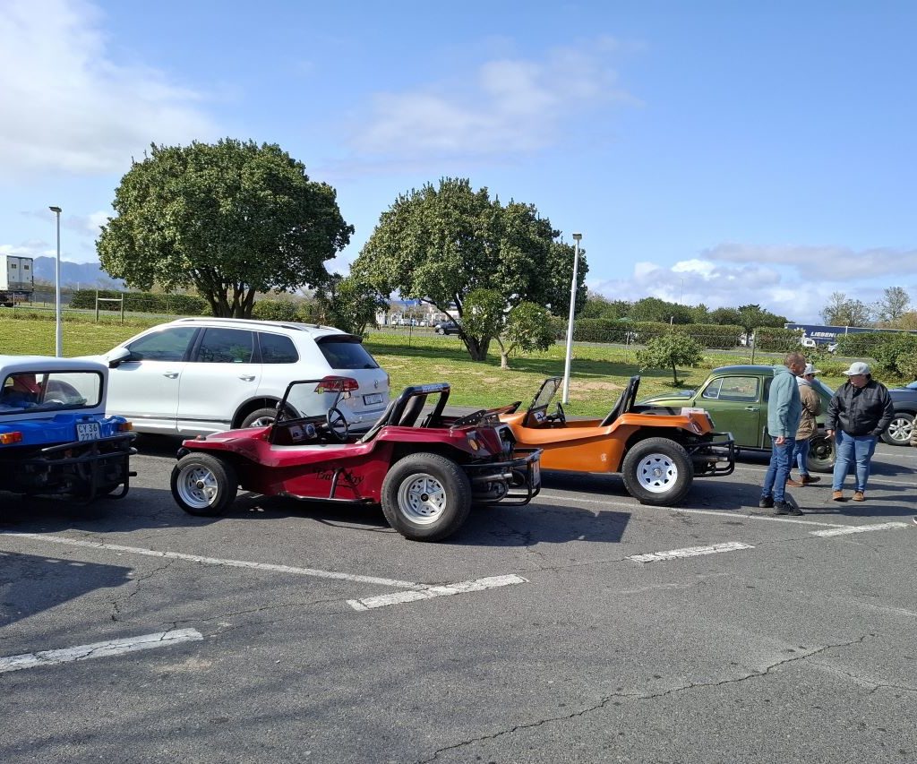 Wild Buggers Beach Buggy Club gathering at Engin 1 Stop for the next leg of the Paarl Run.