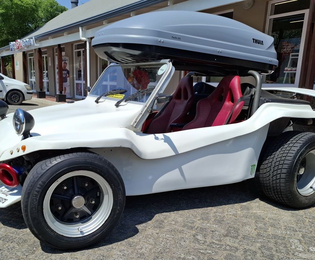 Nolan’s white Beamish bug with a roof carrier during the Wild Buggers Winelands Breakfast Run.