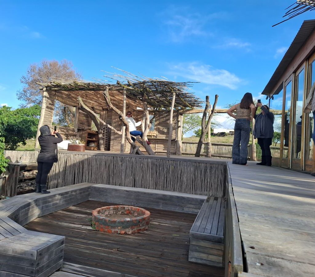 Another detailed photo showcasing the beautiful architecture and surroundings of the house in the "African Savanna" location visited by The Wild Buggers during Tony & Sue's Run.